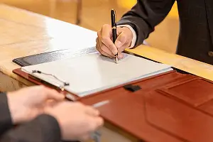 成都凤凰山国际美食攻略